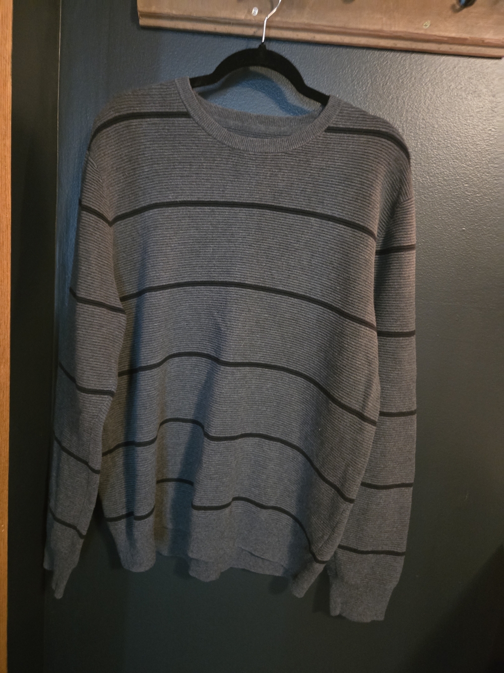Goodthreads Gray Long-Sleeve Crewneck Sweater with Black Stripes